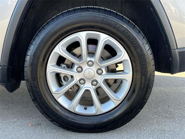 used 2021 Jeep Grand Cherokee car, priced at $19,204