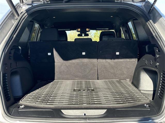 used 2021 Jeep Grand Cherokee car, priced at $19,204
