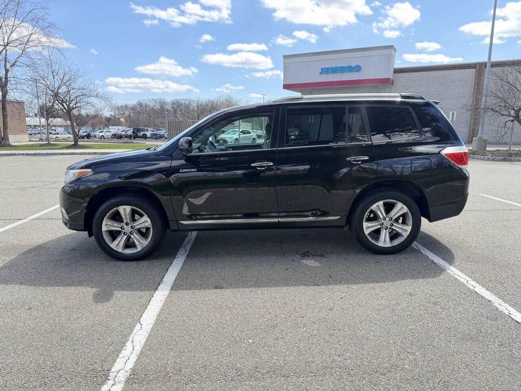 used 2012 Toyota Highlander car, priced at $10,495