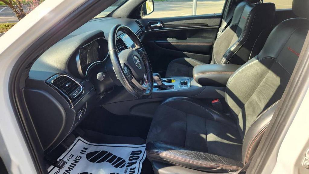 used 2020 Jeep Grand Cherokee car, priced at $12,995
