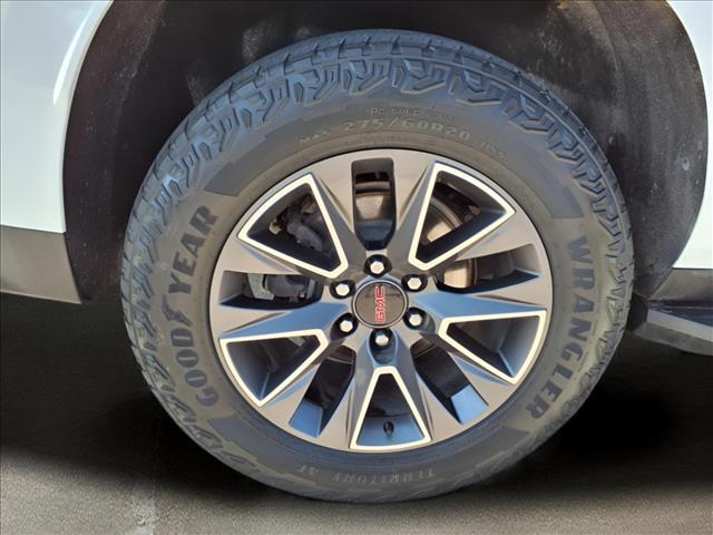used 2022 GMC Yukon XL car, priced at $45,856