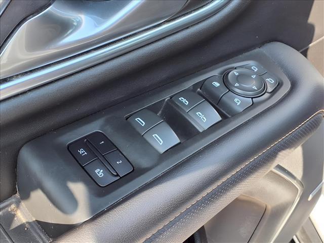 used 2022 GMC Yukon XL car, priced at $45,856