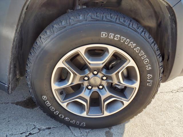 used 2020 Jeep Cherokee car, priced at $20,988