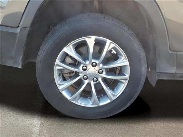 used 2022 Jeep Cherokee car, priced at $22,000