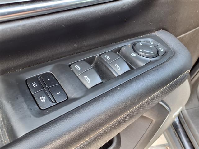 used 2021 GMC Yukon XL car, priced at $35,399