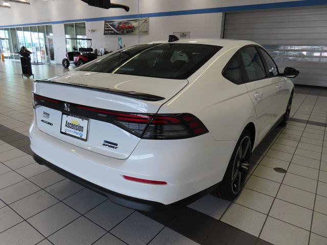 new 2026 Honda Accord Hybrid car, priced at $35,881