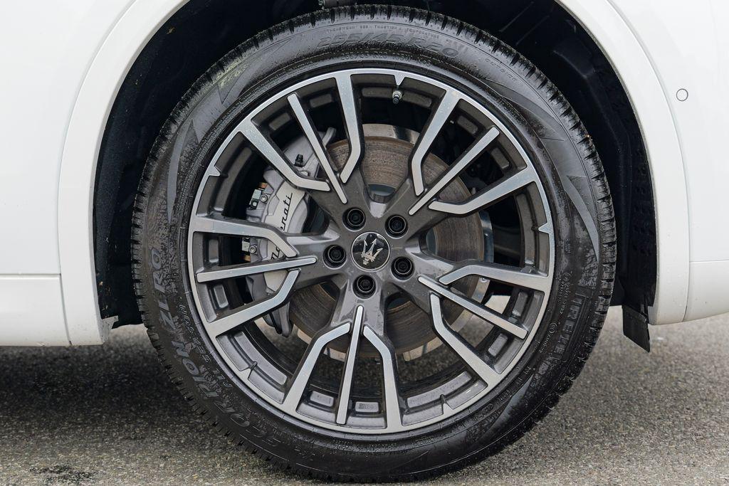 new 2025 Maserati Grecale car, priced at $81,077