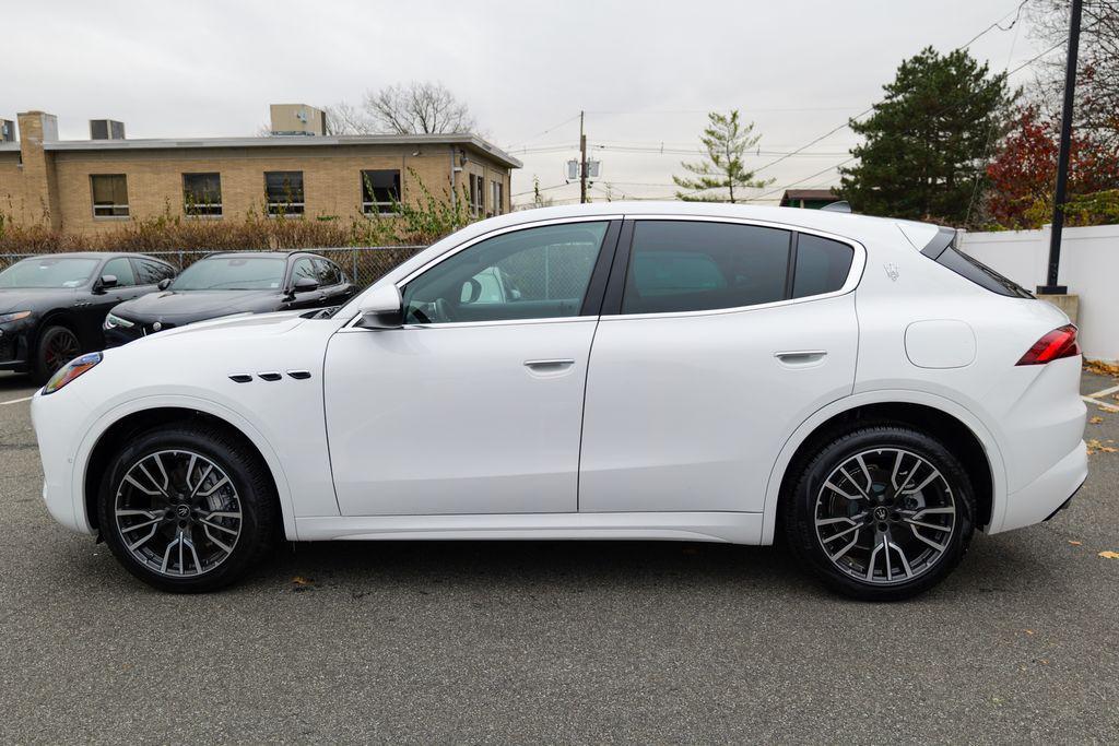new 2025 Maserati Grecale car, priced at $81,077
