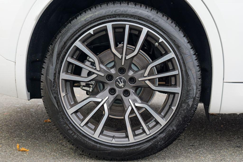 new 2025 Maserati Grecale car, priced at $81,077