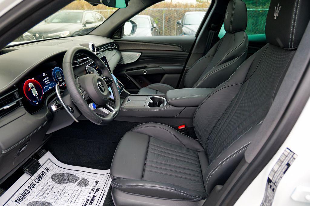 new 2025 Maserati Grecale car, priced at $81,077