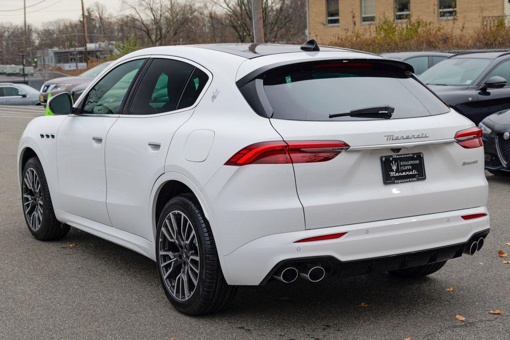 new 2025 Maserati Grecale car, priced at $81,077
