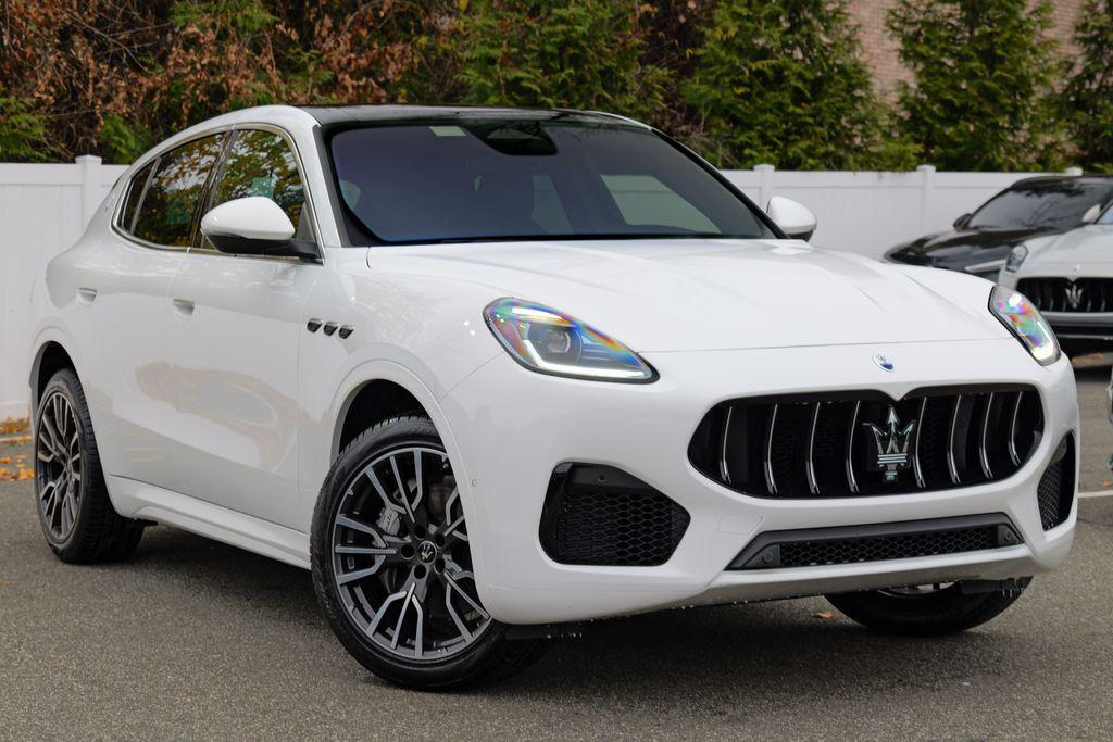 new 2025 Maserati Grecale car, priced at $81,077