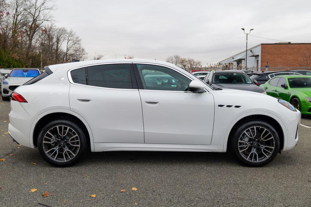 new 2025 Maserati Grecale car, priced at $81,077