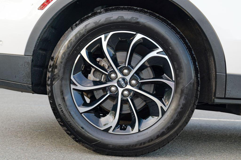 used 2024 Lincoln Nautilus car, priced at $44,495