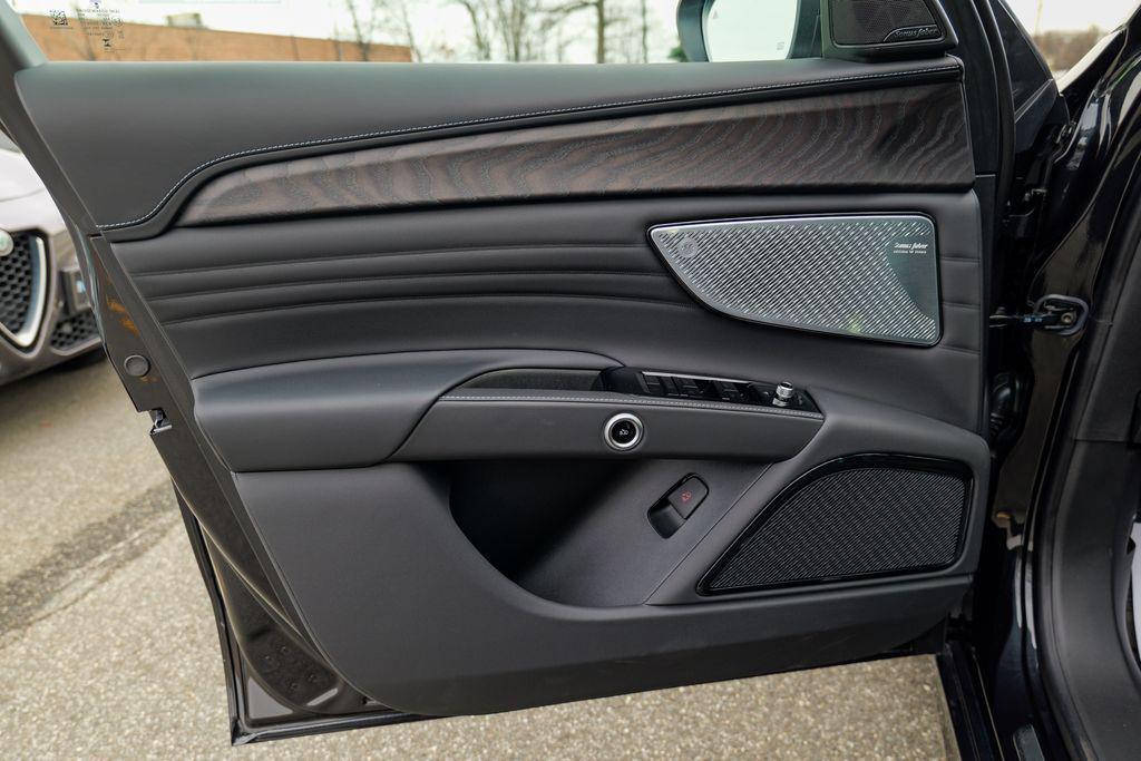 new 2025 Maserati Grecale car, priced at $82,112