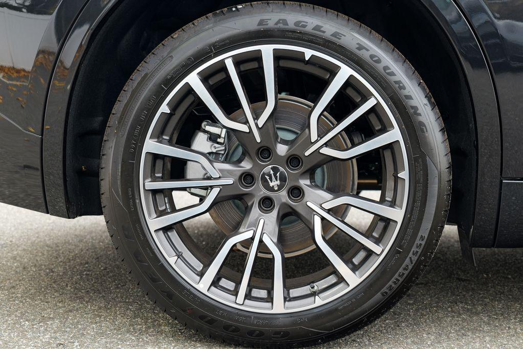 new 2025 Maserati Grecale car, priced at $82,112