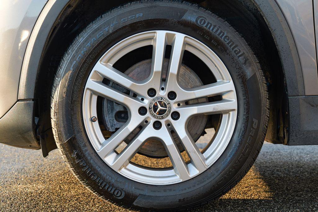 used 2021 Mercedes-Benz GLA 250 car, priced at $22,475