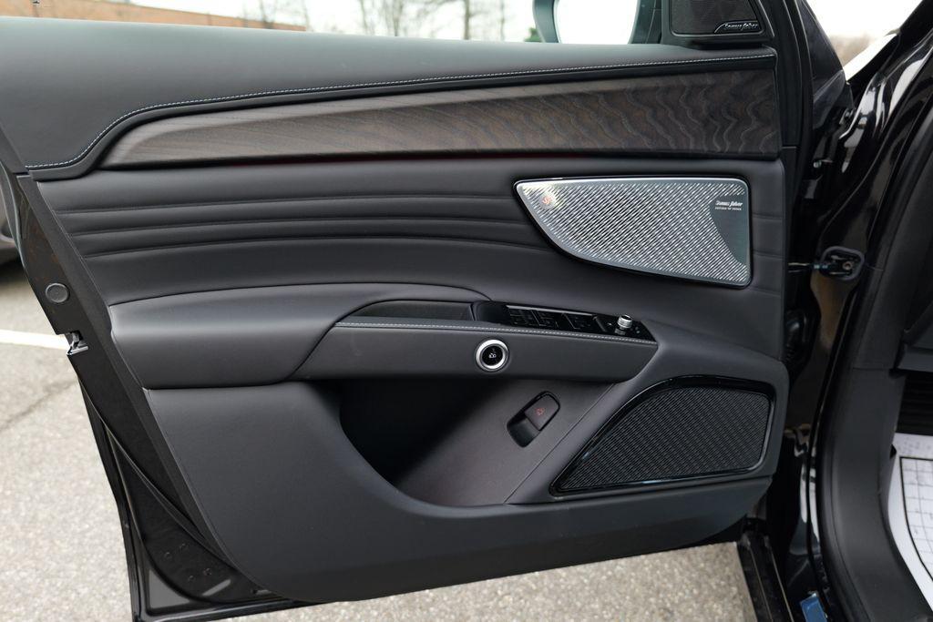 new 2025 Maserati Grecale car, priced at $80,069