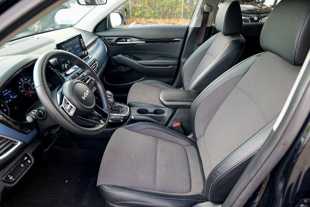used 2023 Kia Seltos car, priced at $18,260