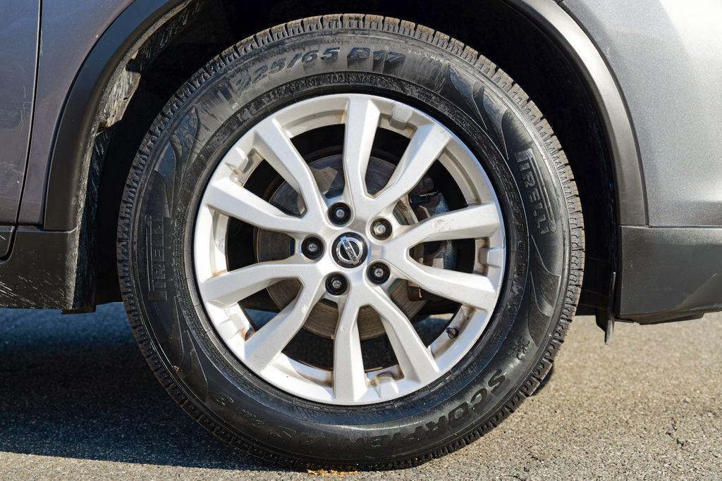 used 2020 Nissan Rogue car, priced at $10,564