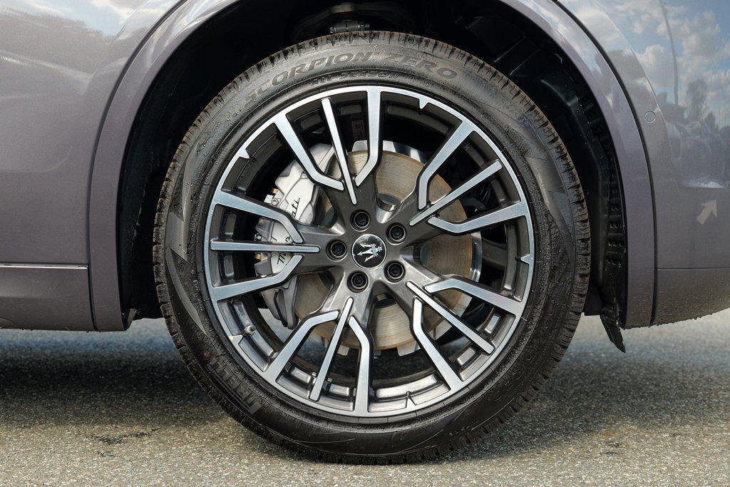 new 2025 Maserati Grecale car, priced at $84,155