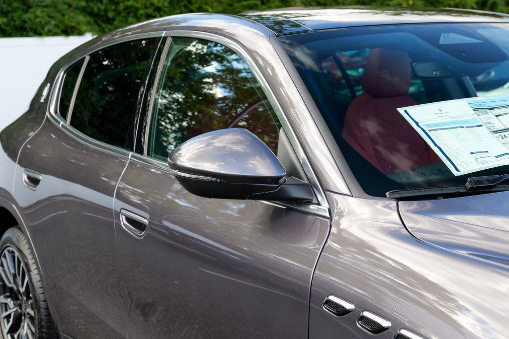 new 2025 Maserati Grecale car, priced at $84,155