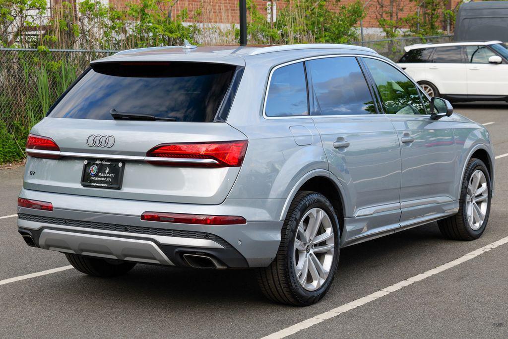 used 2025 Audi Q7 car, priced at $52,995