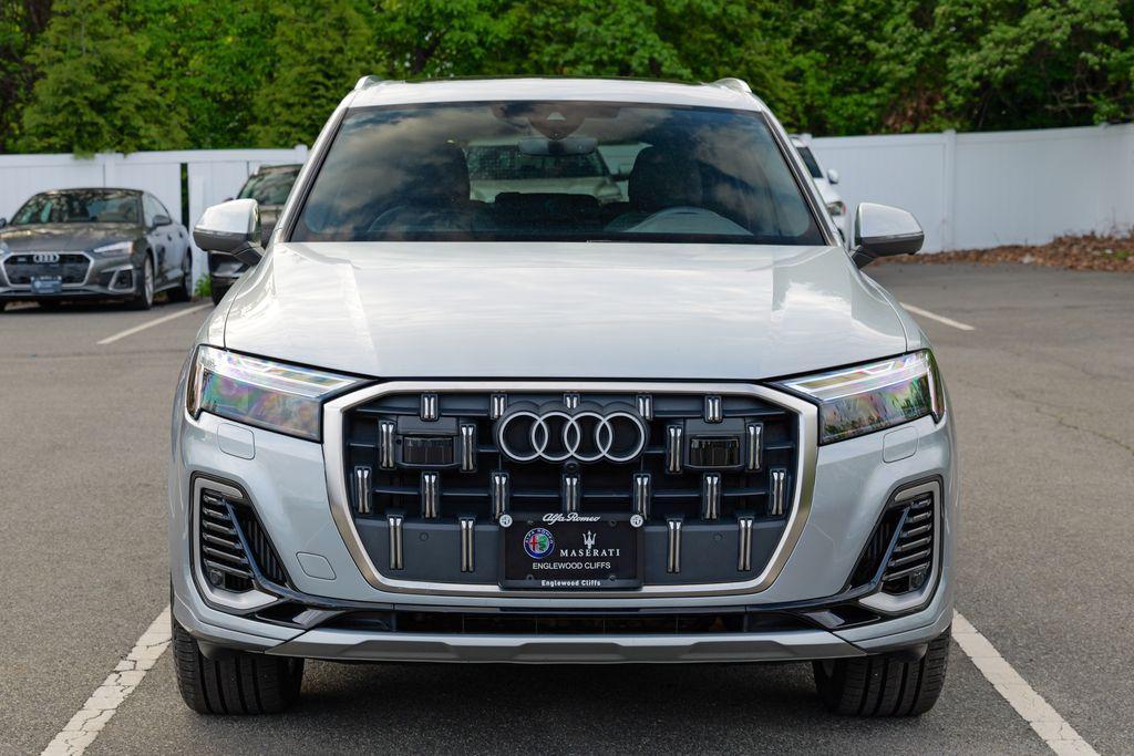 used 2025 Audi Q7 car, priced at $52,995