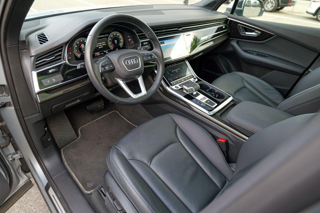 used 2025 Audi Q7 car, priced at $52,995