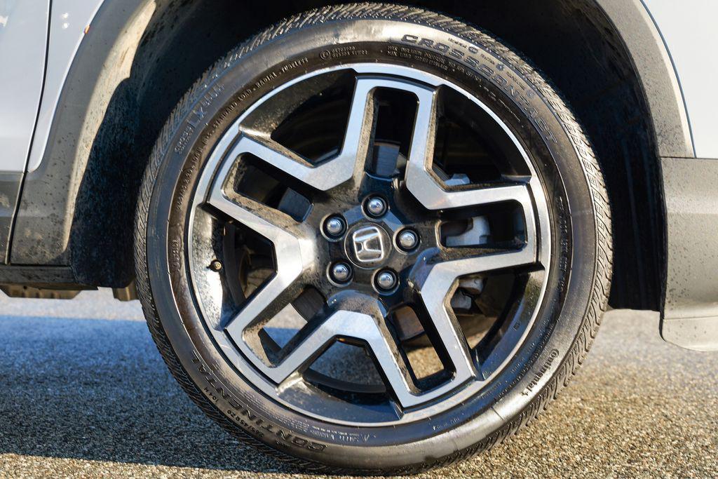 used 2022 Honda Passport car, priced at $30,369