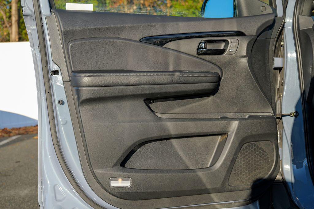 used 2022 Honda Passport car, priced at $30,369