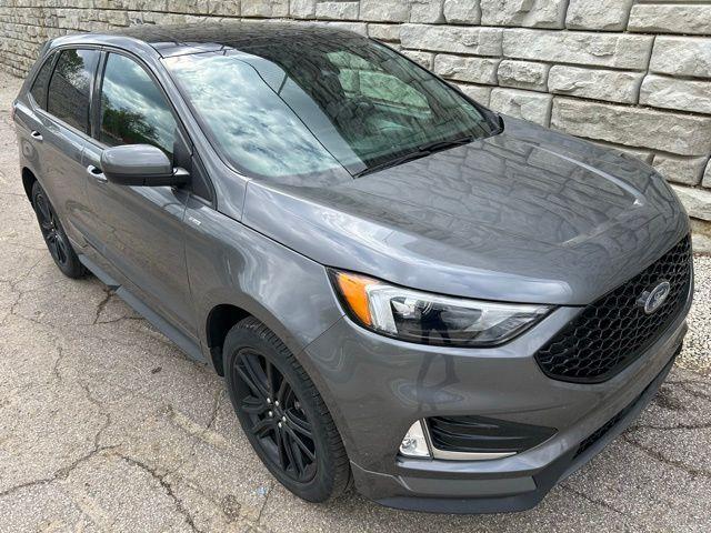 used 2024 Ford Edge car, priced at $31,888