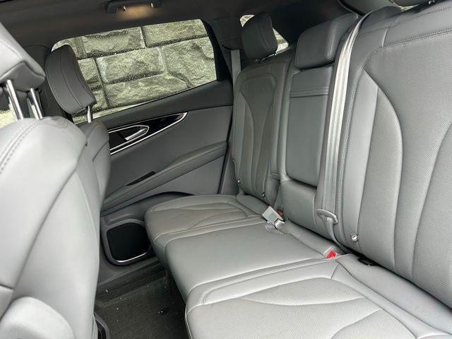 used 2023 Lincoln Nautilus car, priced at $42,888