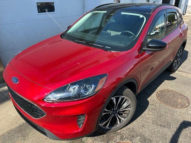 used 2022 Ford Escape car, priced at $24,336