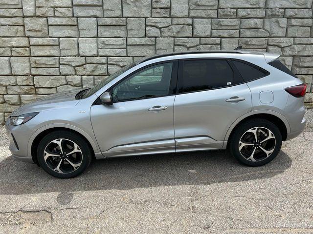 used 2023 Ford Escape car, priced at $26,888