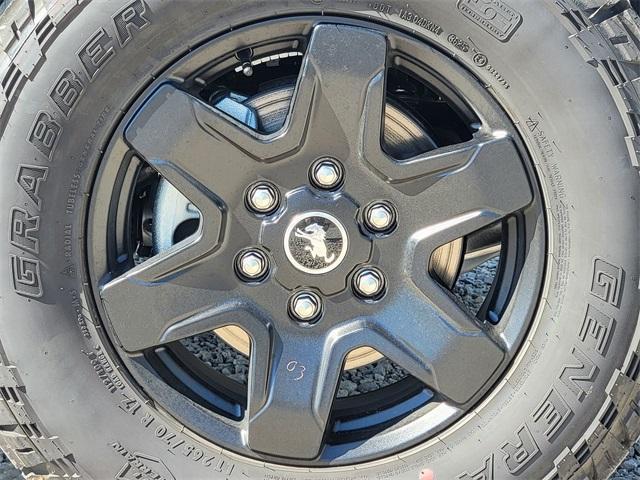 new 2025 Ford Bronco car, priced at $50,830