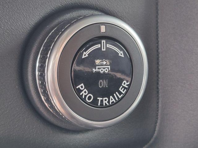 used 2025 Lincoln Navigator L car, priced at $88,888