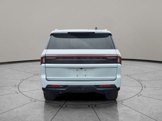 used 2025 Lincoln Navigator L car, priced at $88,888