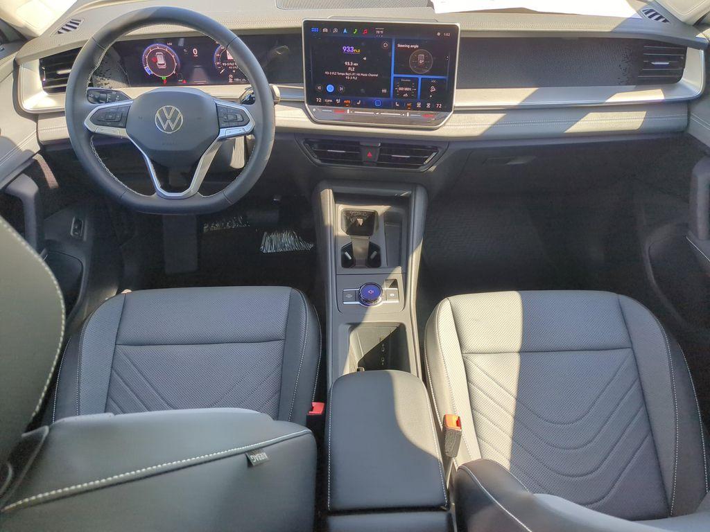 new 2025 Volkswagen Tiguan car, priced at $32,912