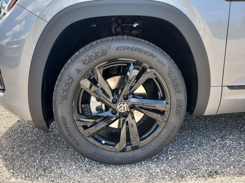 new 2025 Volkswagen Atlas Cross Sport car, priced at $45,350