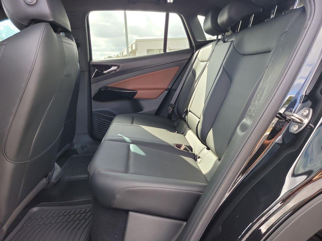 used 2022 Volkswagen ID.4 car, priced at $18,500