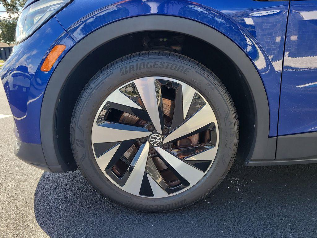 used 2022 Volkswagen ID.4 car, priced at $20,859