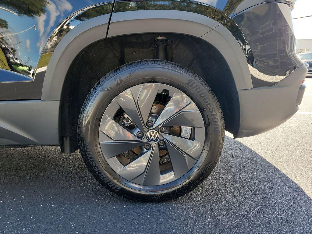 used 2025 Volkswagen Taos car, priced at $20,900