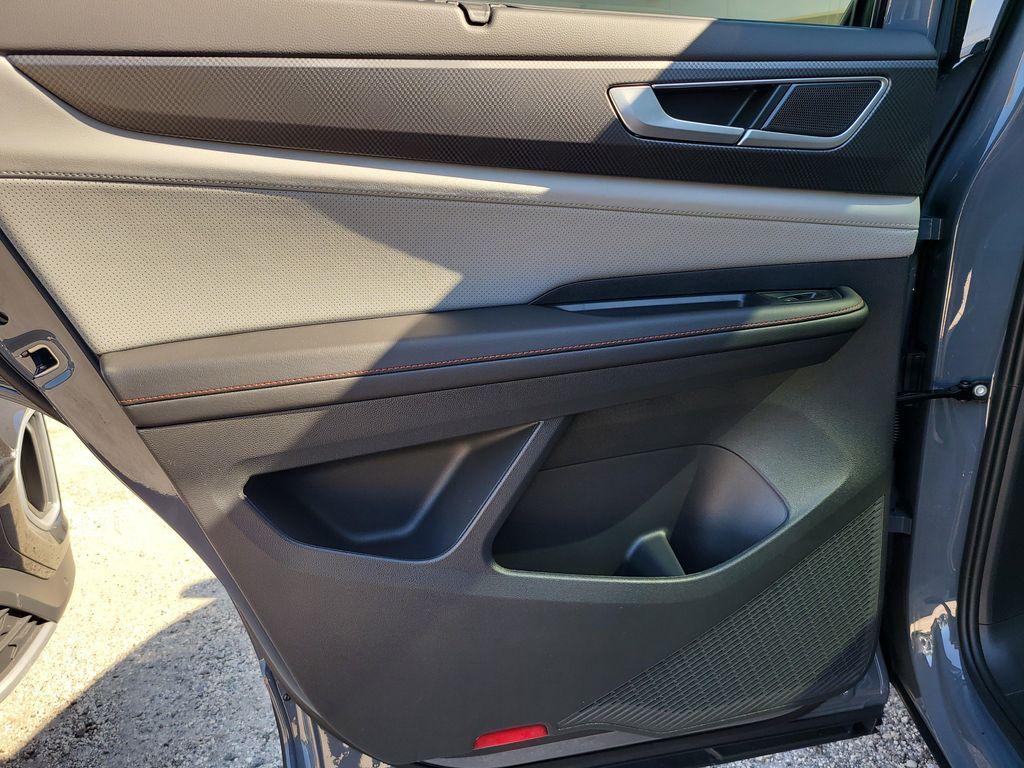 new 2026 Volkswagen Atlas car, priced at $47,091