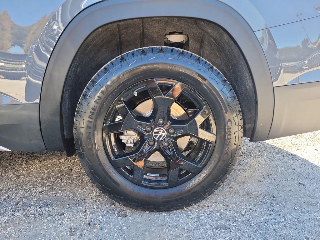 new 2026 Volkswagen Atlas car, priced at $47,091