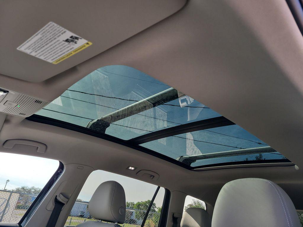 new 2026 Volkswagen Atlas car, priced at $44,610