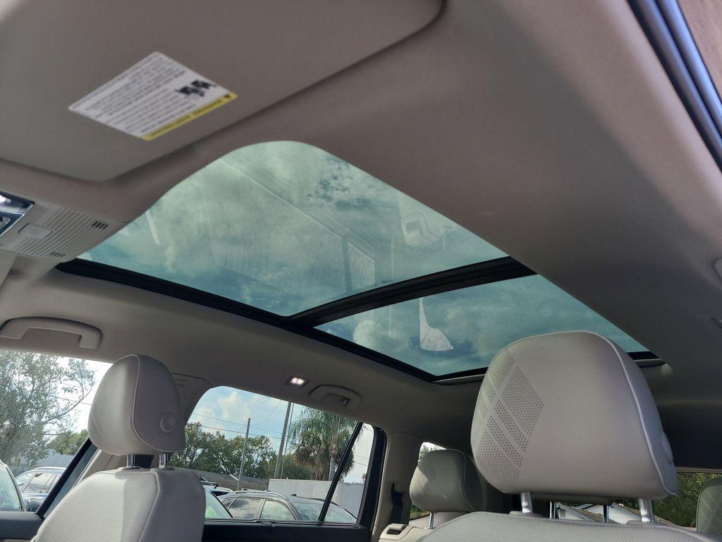 new 2026 Volkswagen Atlas car, priced at $52,025