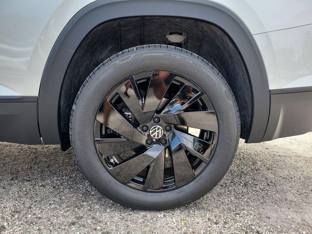 new 2026 Volkswagen Atlas car, priced at $44,949