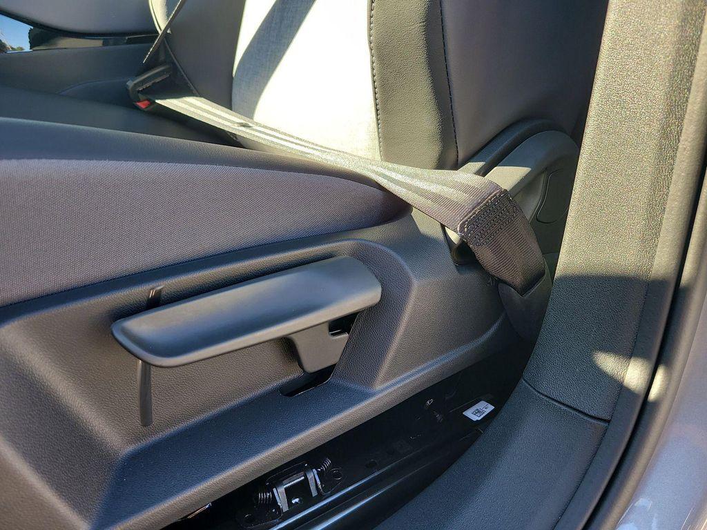 new 2025 Volkswagen ID.4 car, priced at $41,995