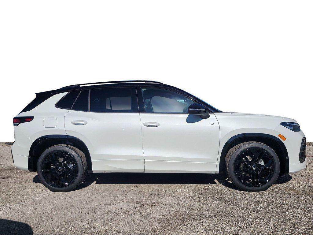 new 2026 Volkswagen Tiguan car, priced at $37,305